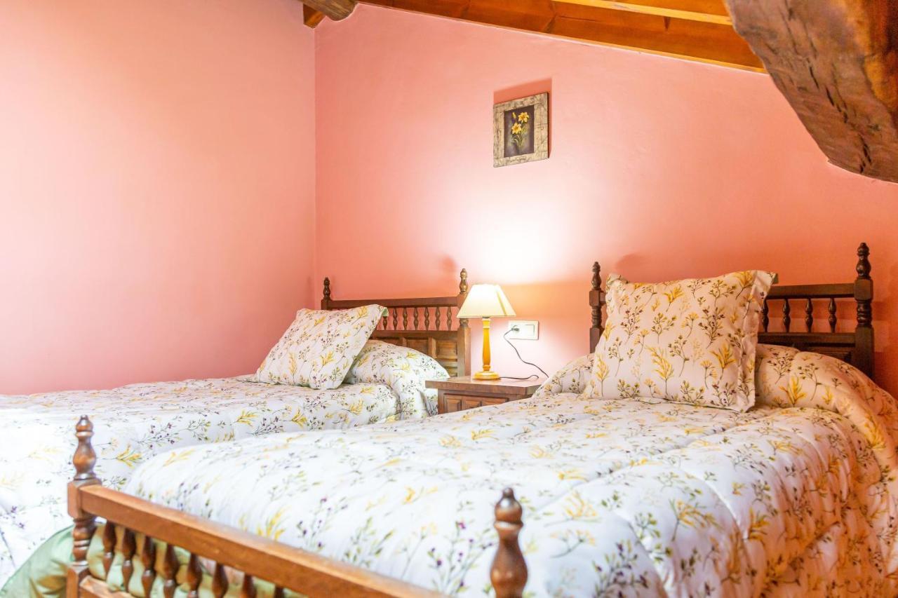 La Cabada Villa Ortiguero Екстериор снимка